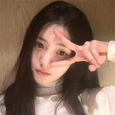 阳台上的坏女孩